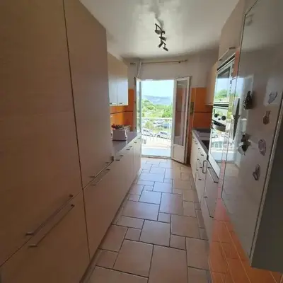F2 vue mer et montagne au calme