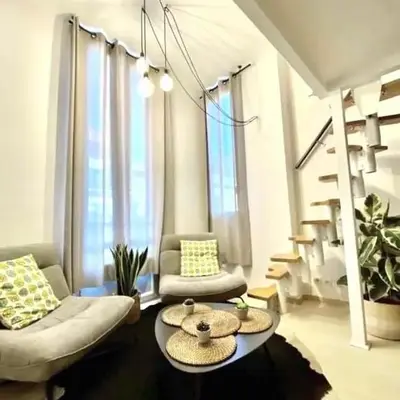 Beautiful Carré d'Or studio