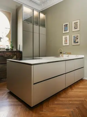 a kitchen with a sink and a counter at Appartement Haut Standing coeur de Nice pour 6pers in Nice
