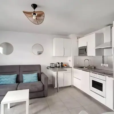 Beautiful 43m2 with two double beds everything nearby