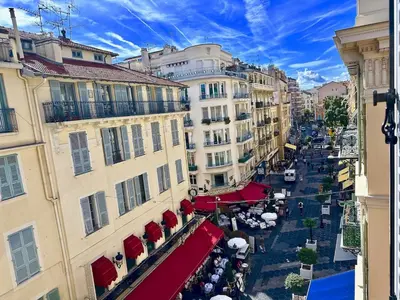 an overhead view of a city street with buildings at Studio cosy proche des plages & promenade in Nice