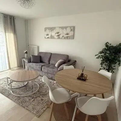 Deux pièces moderne avec balcon & Vue dégagée