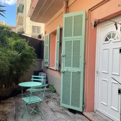 Beautiful studio with terrace - Nice Liberation