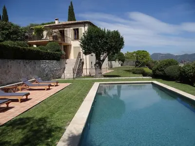 Gallery image of Spacieux formidable home Nice P00L in Nice