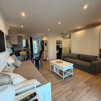 Air-conditioned studio comfort & cozy