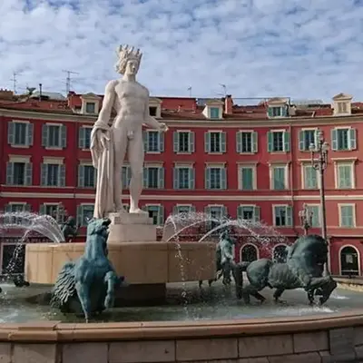 Hotel De La Mer