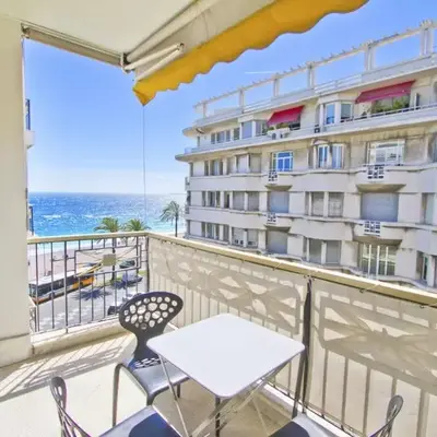 PROMENADE HOLIDAY - PALATIN & SEA