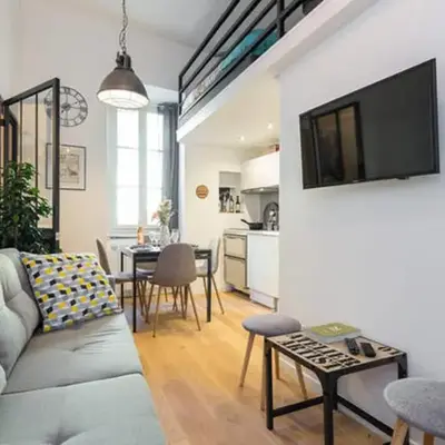 ANGLE DROIT- LOFT CHARMANT ET ATYPIQUE