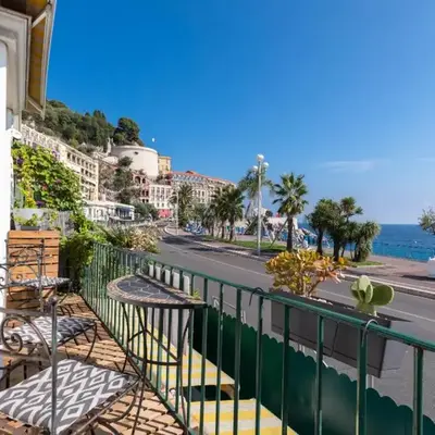 6 bedrooms seaview house