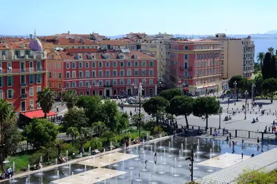 a view of a city with a fountain and buildings at Nestor&Jeeves - CAESARS - Hyper center - Shopping avenue in Nice