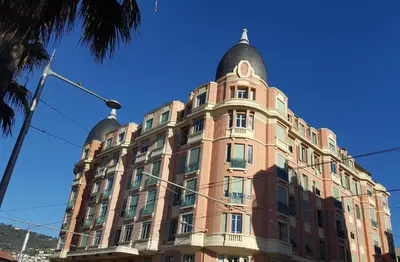 a building with two domes on top of it at Nice Centre, Charmant Studio in Nice