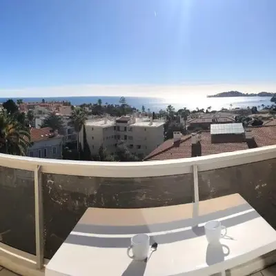 **** Panoramic Top Roof in Beaulieu ****