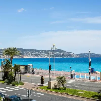 Flat design with SEA view promenade des anglais