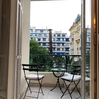 Chez Eva