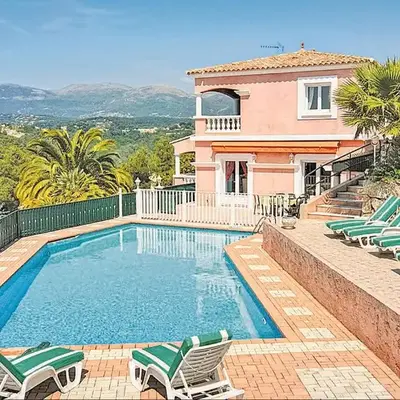 Amazing Home In Cagnes Sur Mer