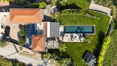 an overhead view of a house with a swimming pool at Villa de luxe piscine vue mer in Nice