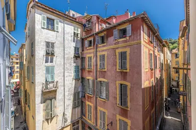 an old building in the city of venice at Bright 1 Bdr in the Old Town in Nice