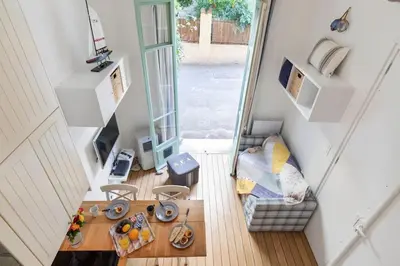 an overhead view of a tiny house with a table at On Board Captain in Nice