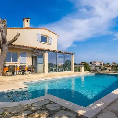 Lovely Home In Saint-Laurent-Du-Var