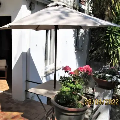 NICE - STUDIO indépendant en VILLA - Mer ville calme jardinet