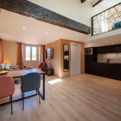 06A2 - Heart of Old Nice beautiful renovated apartment