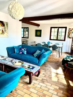 a swimming pool in the middle of a yard with trees at Entre Nice et Monaco grande Villa avec piscine privée 12 personnes in Drap