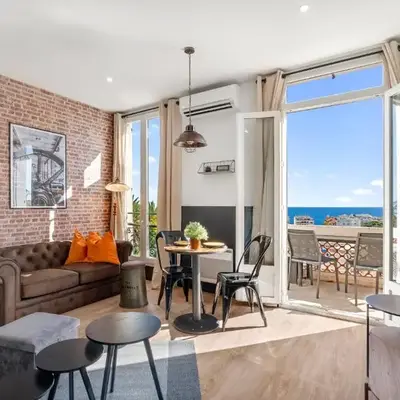 Nice Renting - CAMBRAI - Luxurious Sea View Terrasse - King Bed - Parking - AC - fully equipped