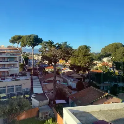 Coquet logement front de mer