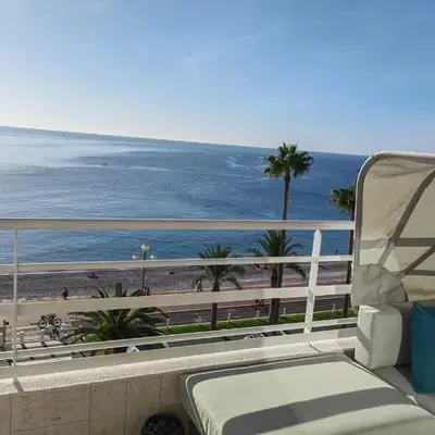Exceptional brand new flat