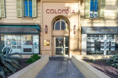 a store front of a building with the doors open at Studio Famous bd Victor Hugo - city center in Nice