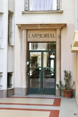 a entrance to a library with a glass door at Central, climatisé, proche Promenade des anglais. in Nice