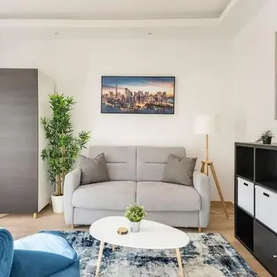 Renovated Apartment Near the Beach